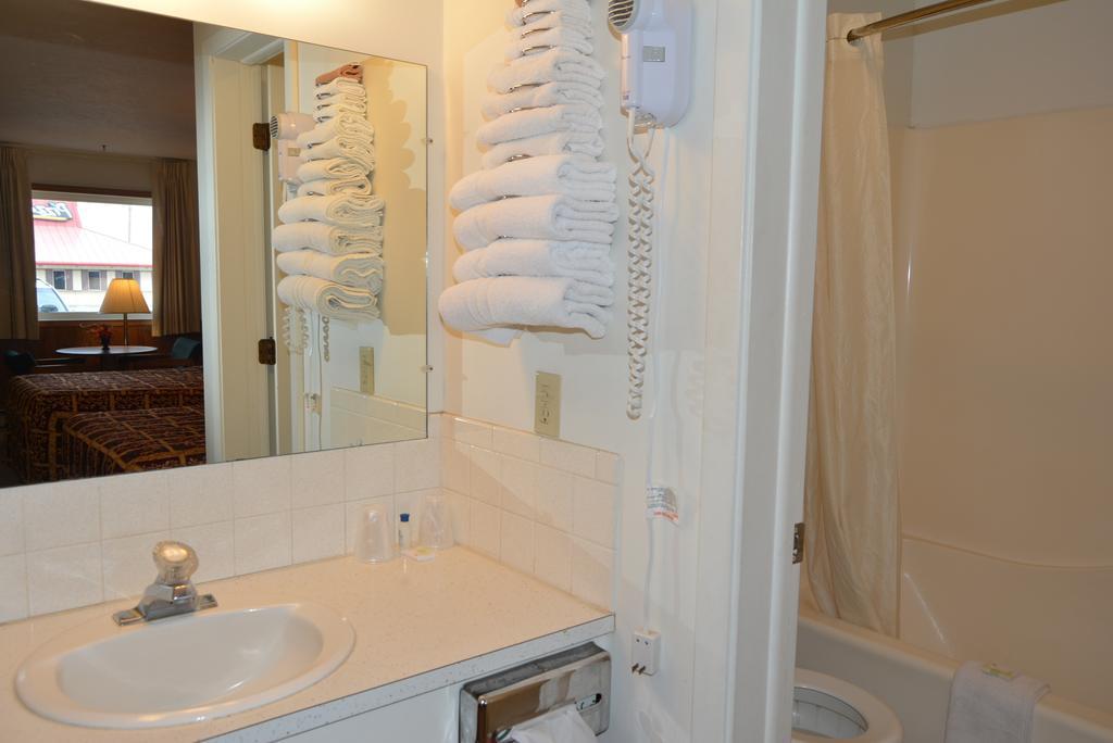 Viking Motel Lindsborg Oda fotoğraf