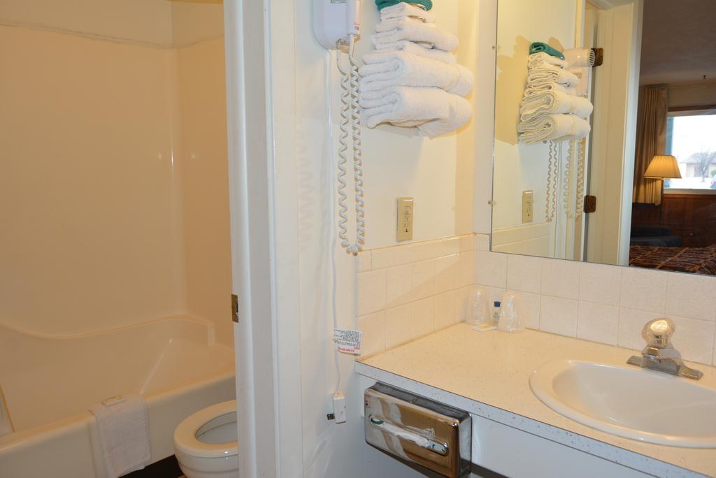 Viking Motel Lindsborg Oda fotoğraf