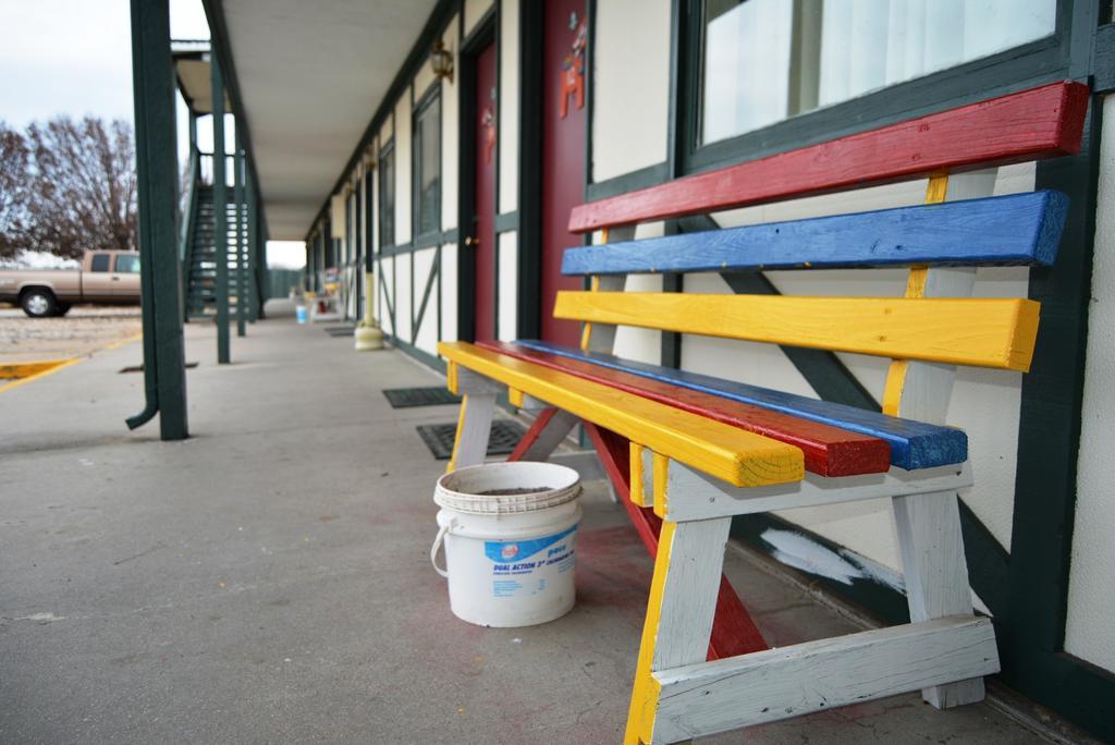 Viking Motel Lindsborg Dış mekan fotoğraf