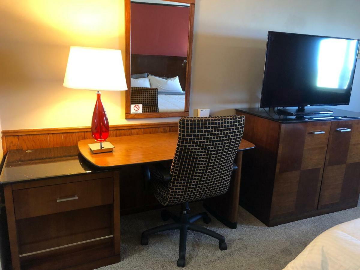 Viking Motel Lindsborg Dış mekan fotoğraf