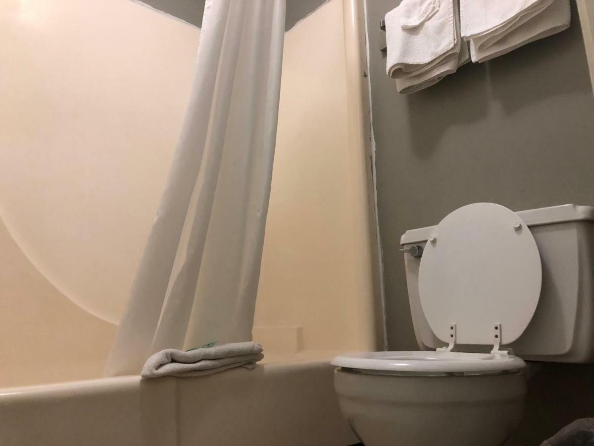 Viking Motel Lindsborg Dış mekan fotoğraf
